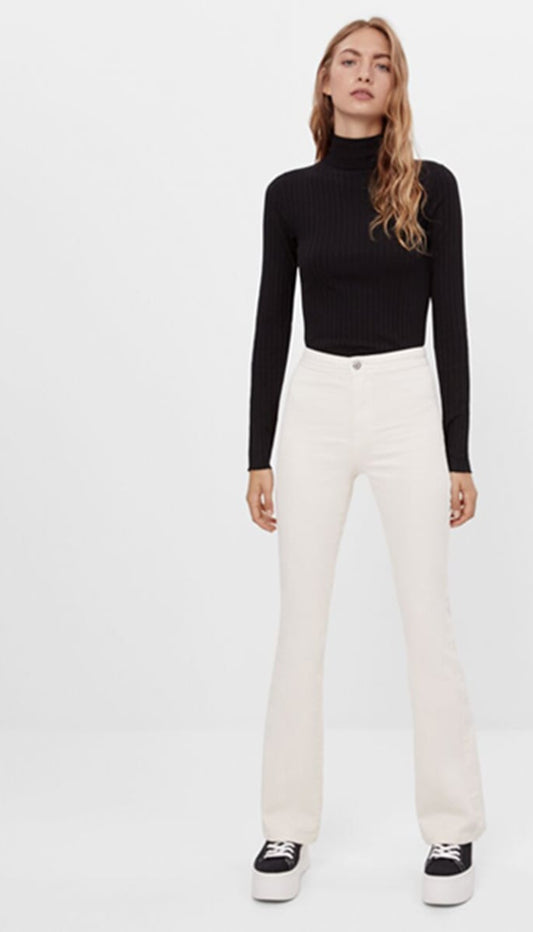 Cyrus Short 3